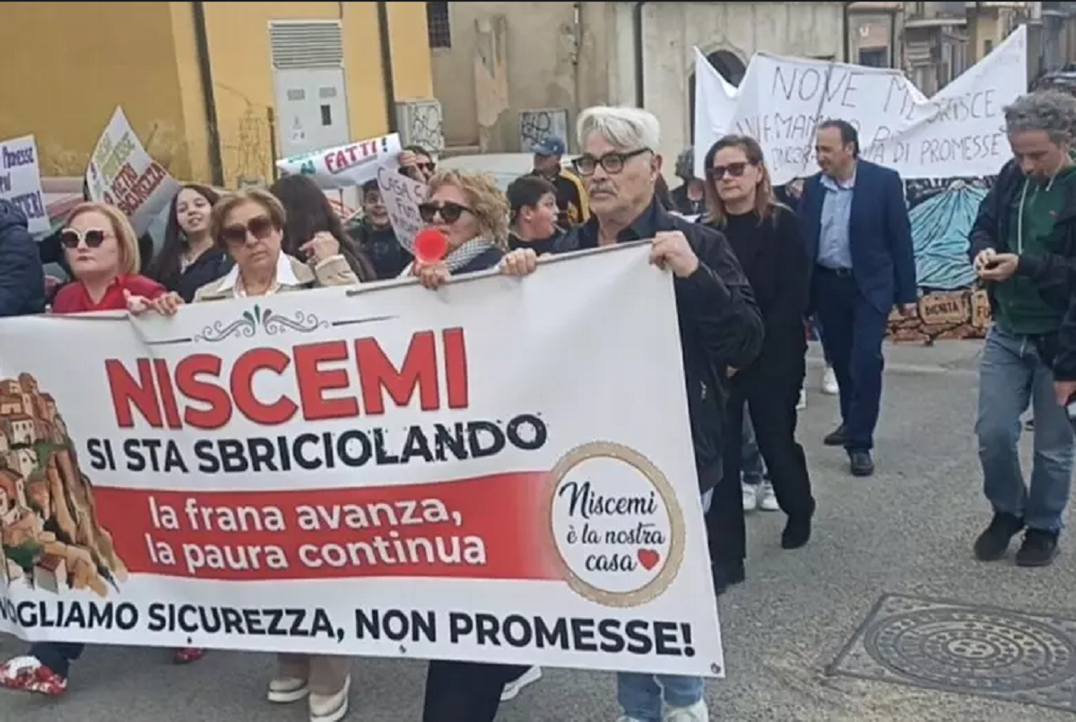 manifestazione Niscemi