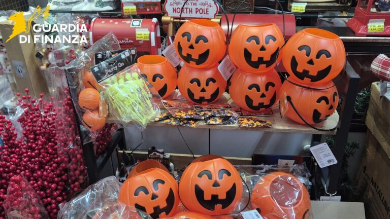 prodotti Halloween sequestrati