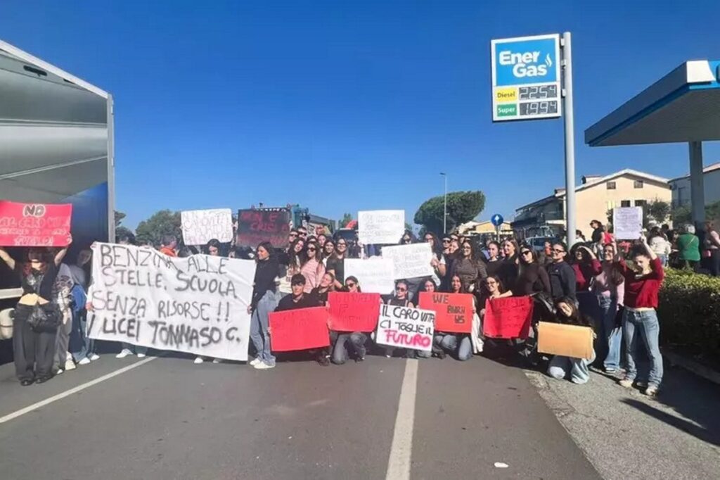 protesta caro carburante autotrasportatori
