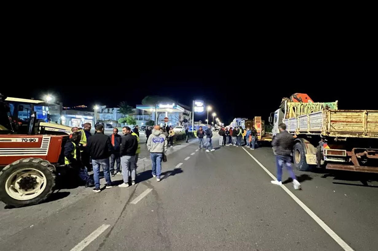 protesta tir caro carburante