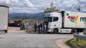 proteste caro carburante campo Calabro