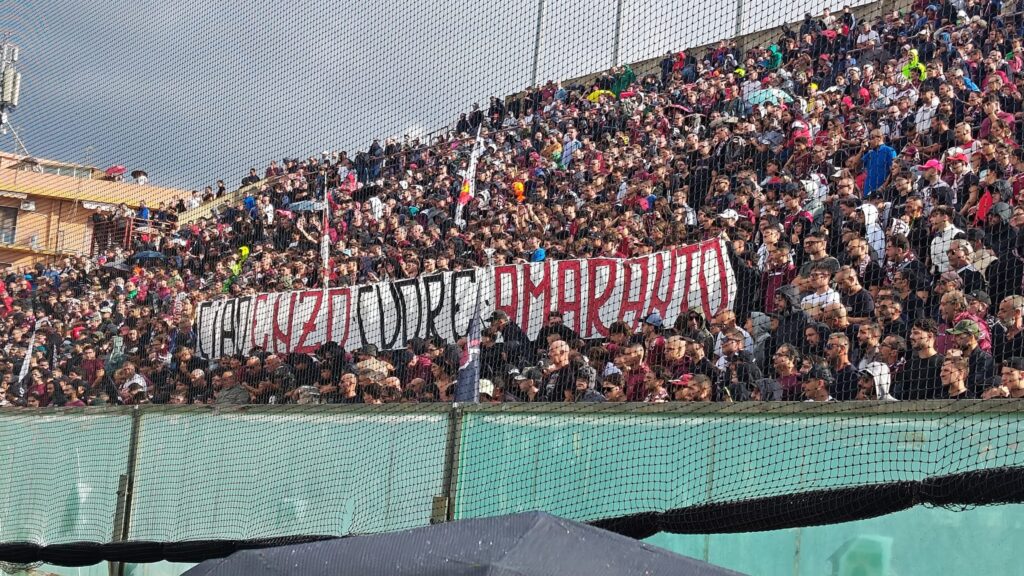 striscione curva sud reggina-vibonese